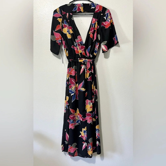 TRIXXI NWT Floral Tie Waist Wrap Midi Dress - Small - Picture 5 of 9
